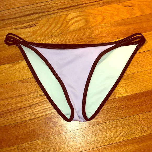 Victoria Secrets Bikini Bottom - Picture 4 of 7